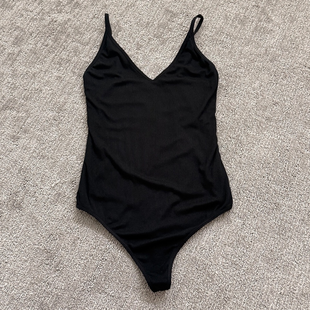 Aritzia Talula Ribbed V-Neck Spaghetti Strap Thong Bodysuit - Black